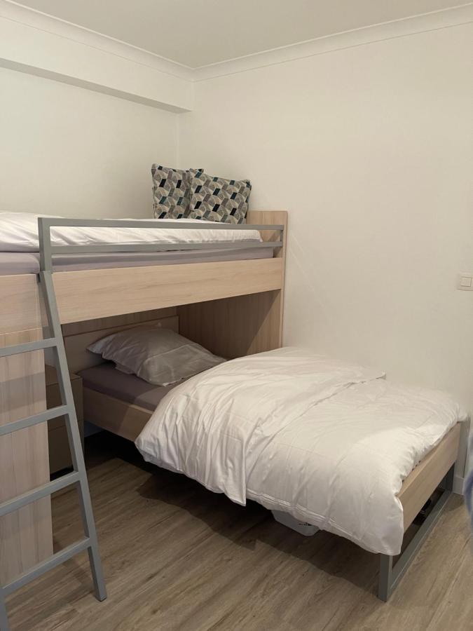 Double View Apartment บลังเคนเบอร์เก ภายนอก รูปภาพ