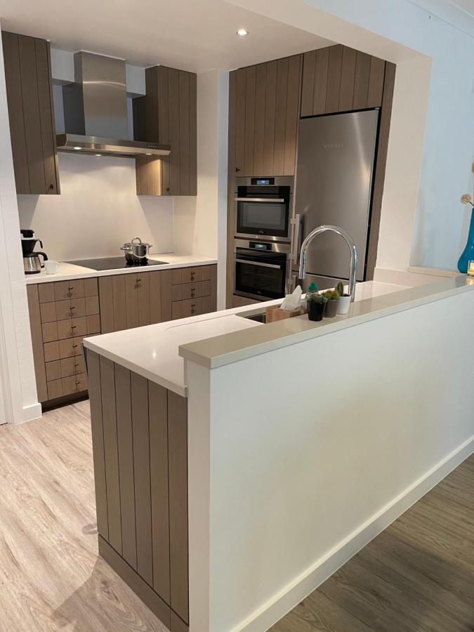 Double View Apartment บลังเคนเบอร์เก ภายนอก รูปภาพ